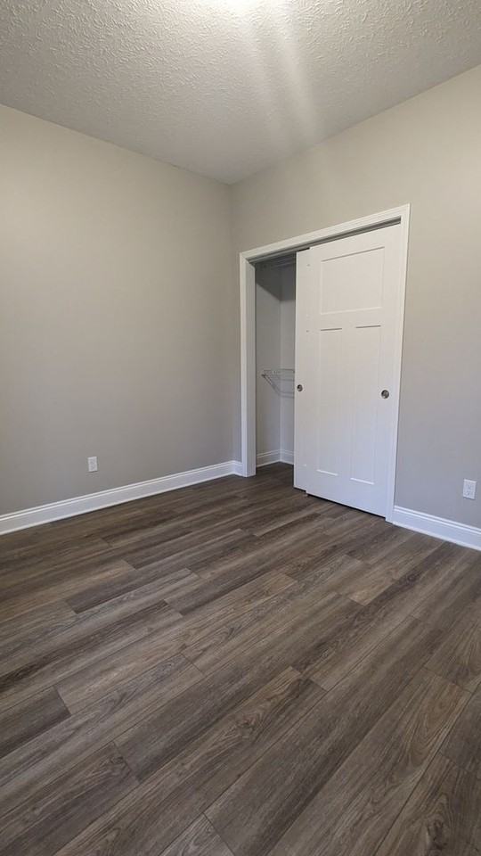 642 Treadway Blvd - Photo 3 of 11