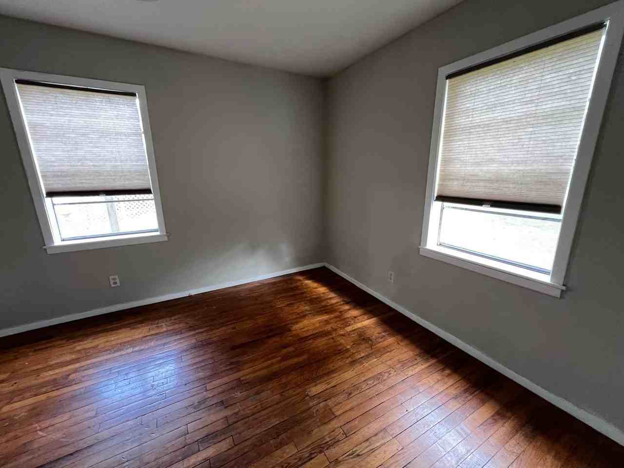 1026 Meyer St - Photo 7 of 11