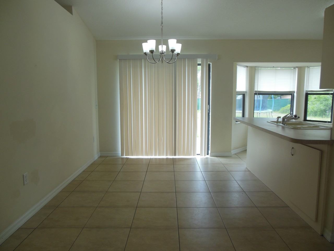 1450 Doris St #NA - Photo 3 of 14