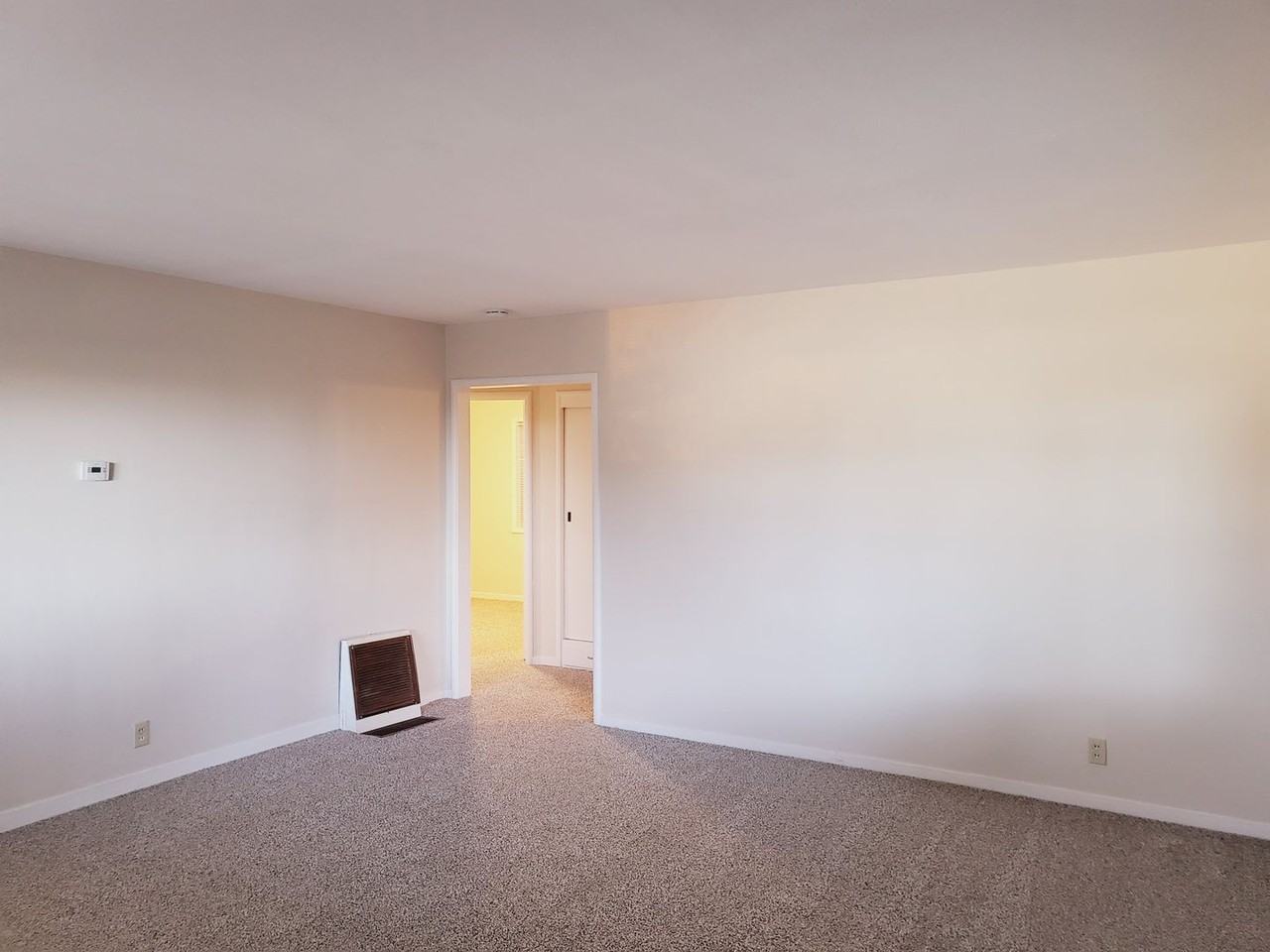 2101 Oakvale Rd - Photo 2 of 20