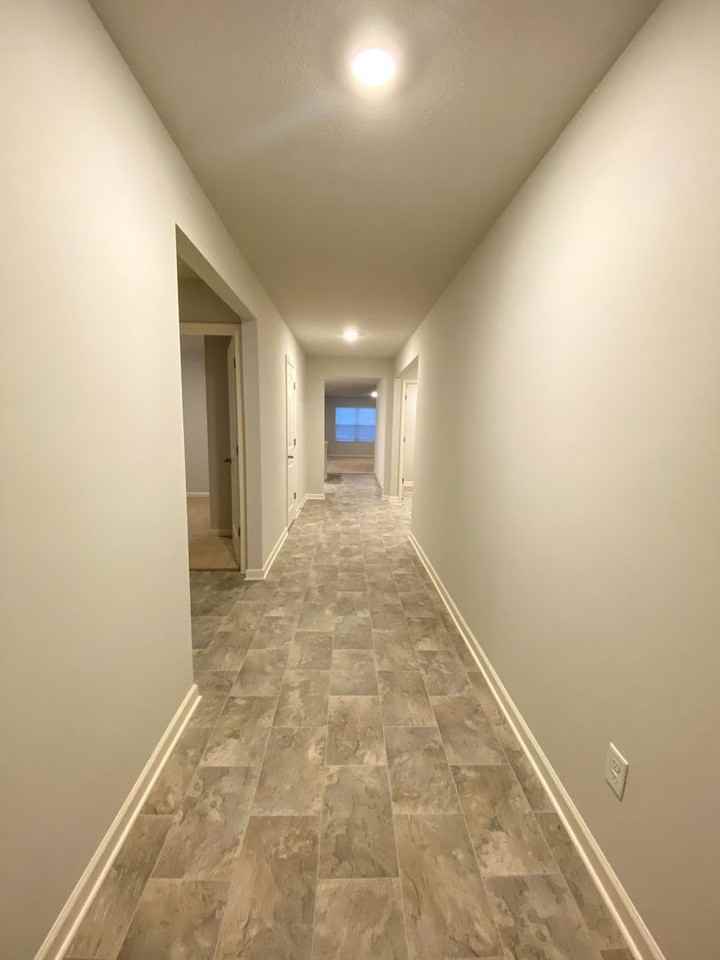 215 Silo Ln - Photo 2 of 25