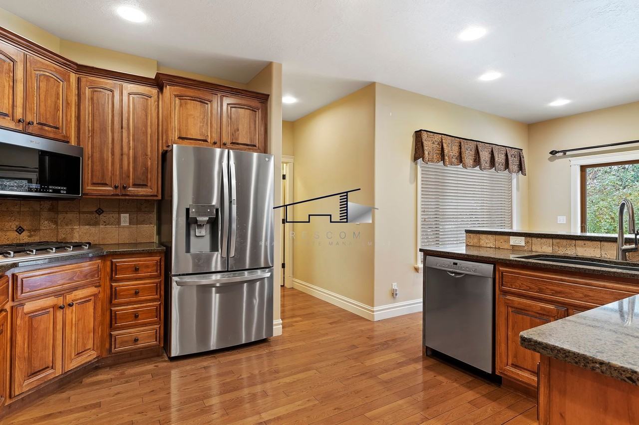 1369 E 5250 S - Photo 3 of 36