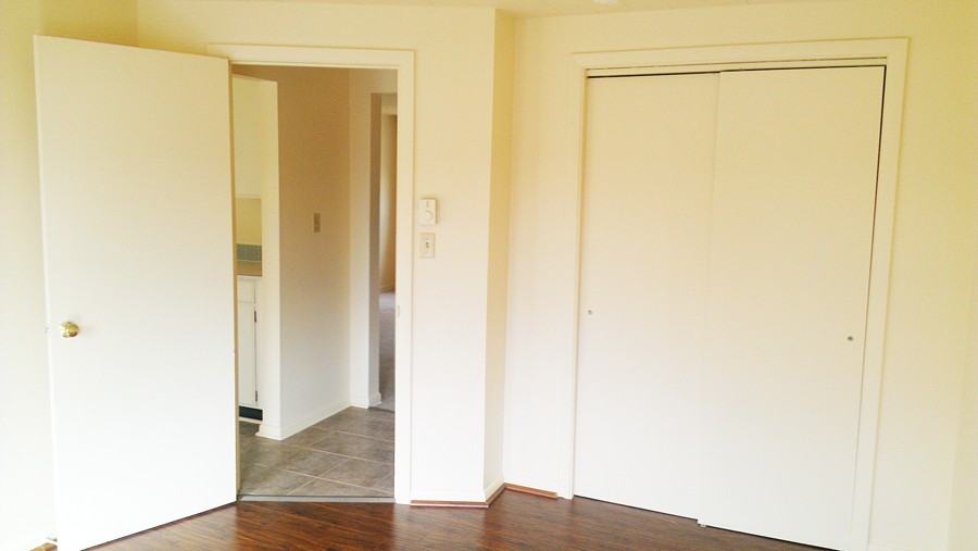 365 1/2 Saint Paul St - Photo 3 of 6