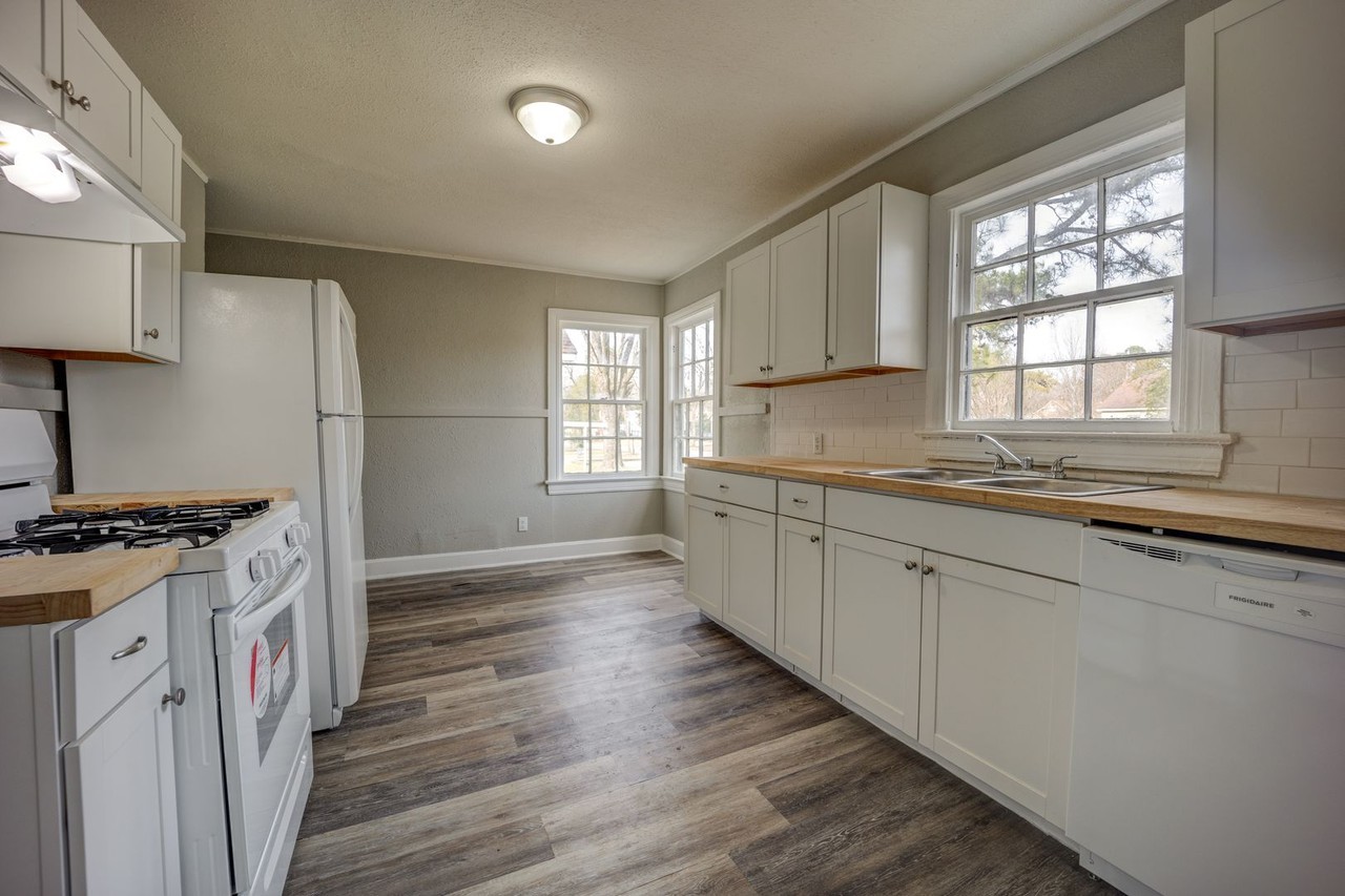 1217 N 35th St - Photo 5 of 15