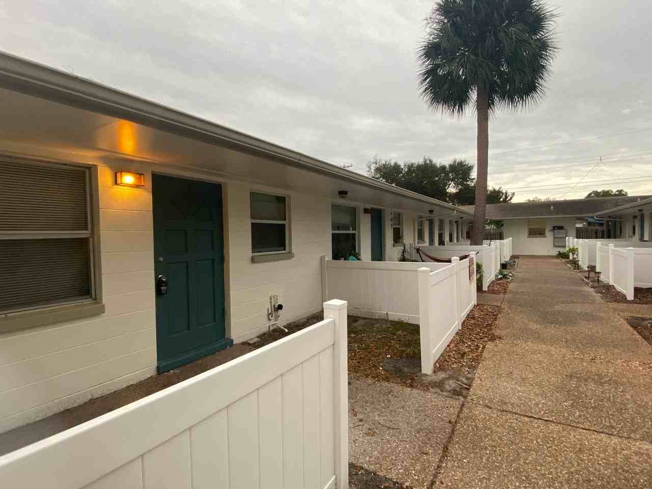 500 75th Ave N - Photo 3 of 21