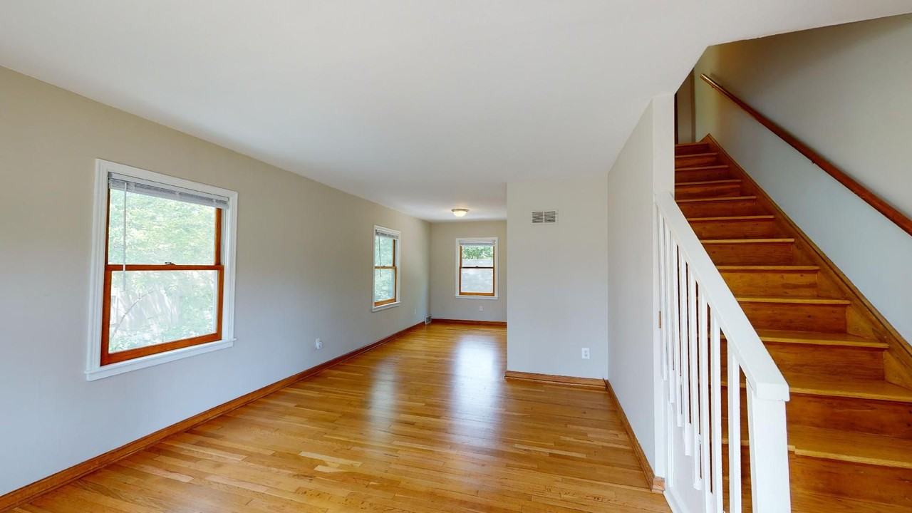 2635 Hunt St - Photo 6 of 20