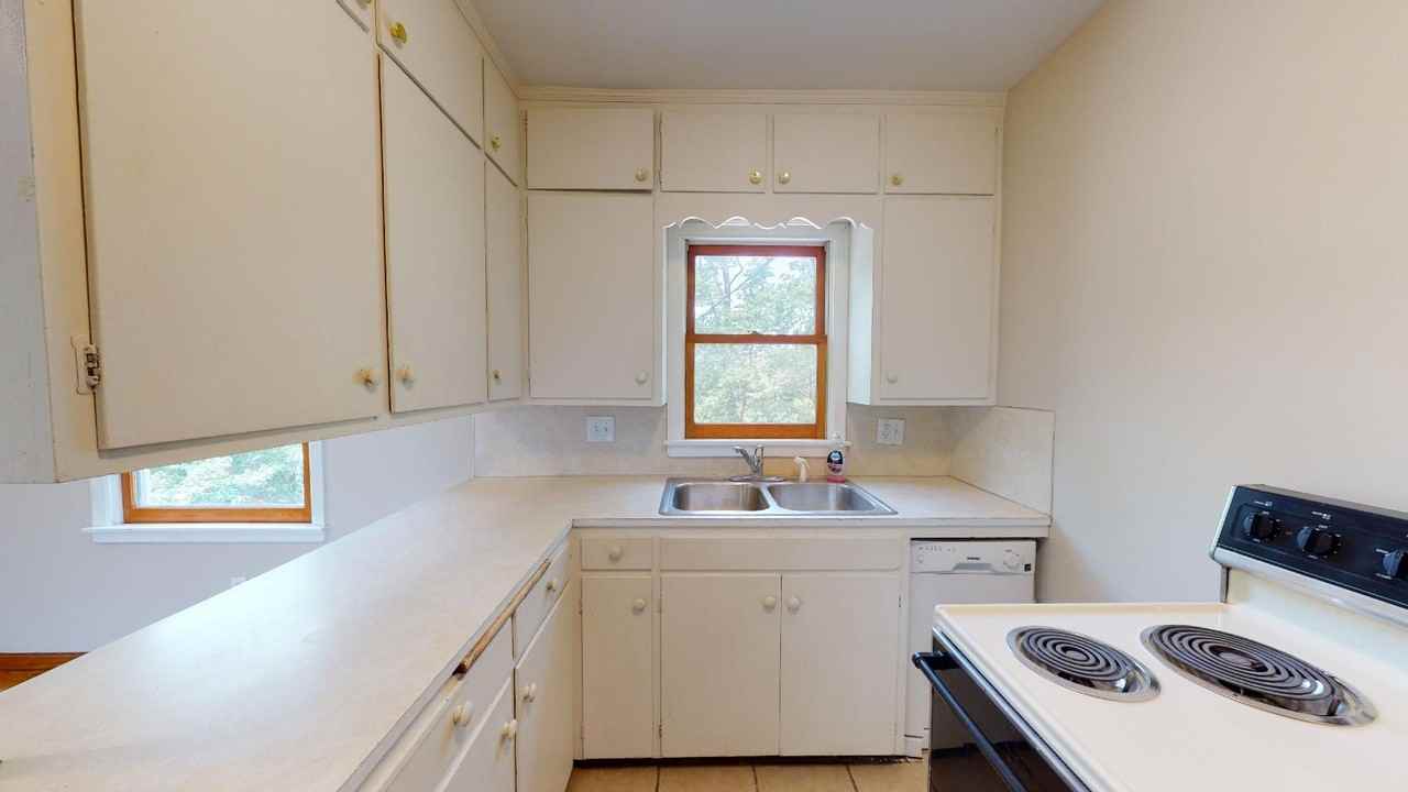 2635 Hunt St - Photo 2 of 20