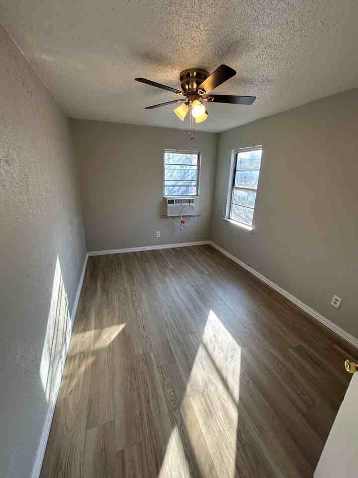 4126 Kernack St - Photo 7 of 11