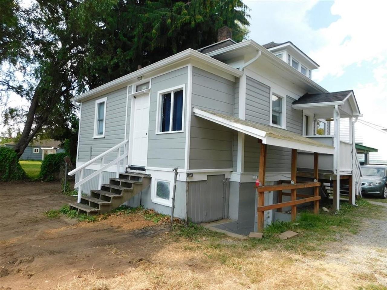 1312 1/2 S 3rd St - Photo 2 of 13