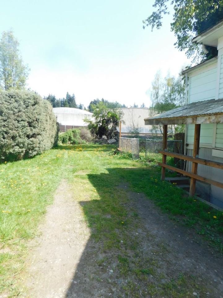 1312 1/2 S 3rd St - Photo 3 of 13