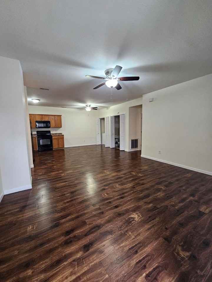 1362 Mariner Way - Photo 3 of 16
