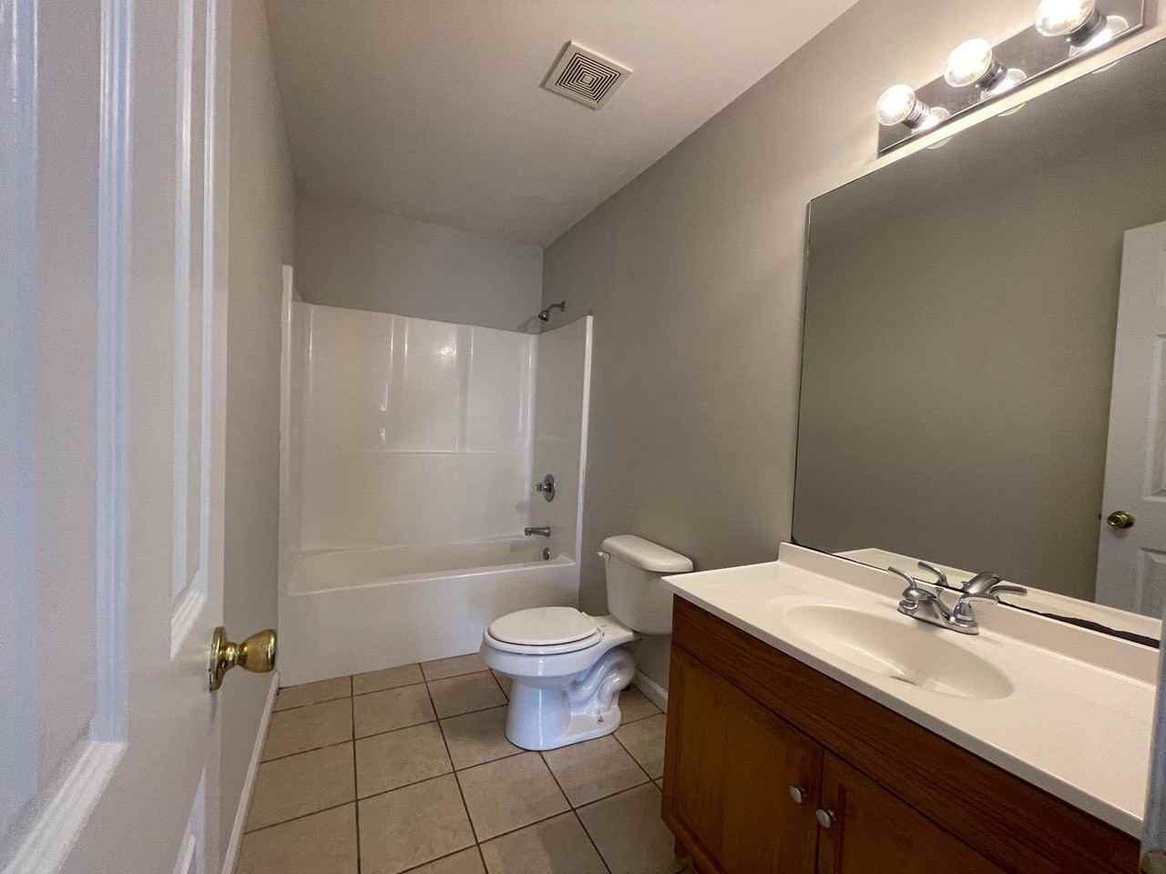 540 N Peter St - Photo 6 of 11