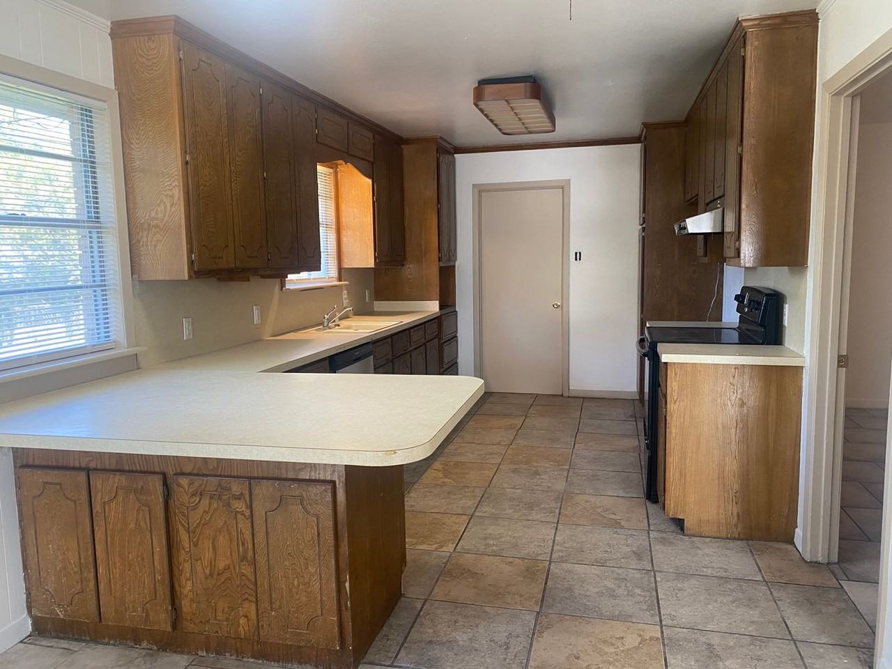 2014 S 45th St - Photo 5 of 22