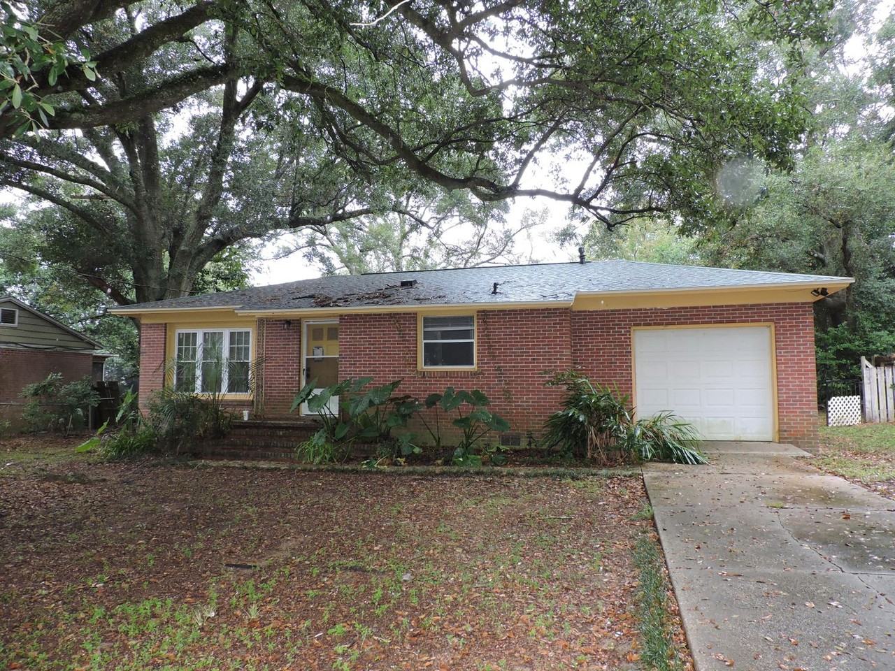 58 De Luna Dr - Photo 2 of 20