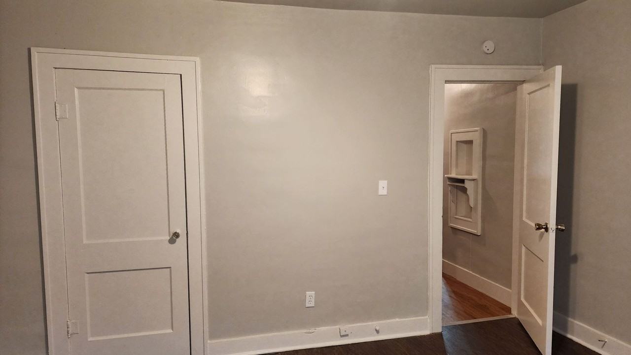 1825 Nw 28th St - Photo 2 of 25