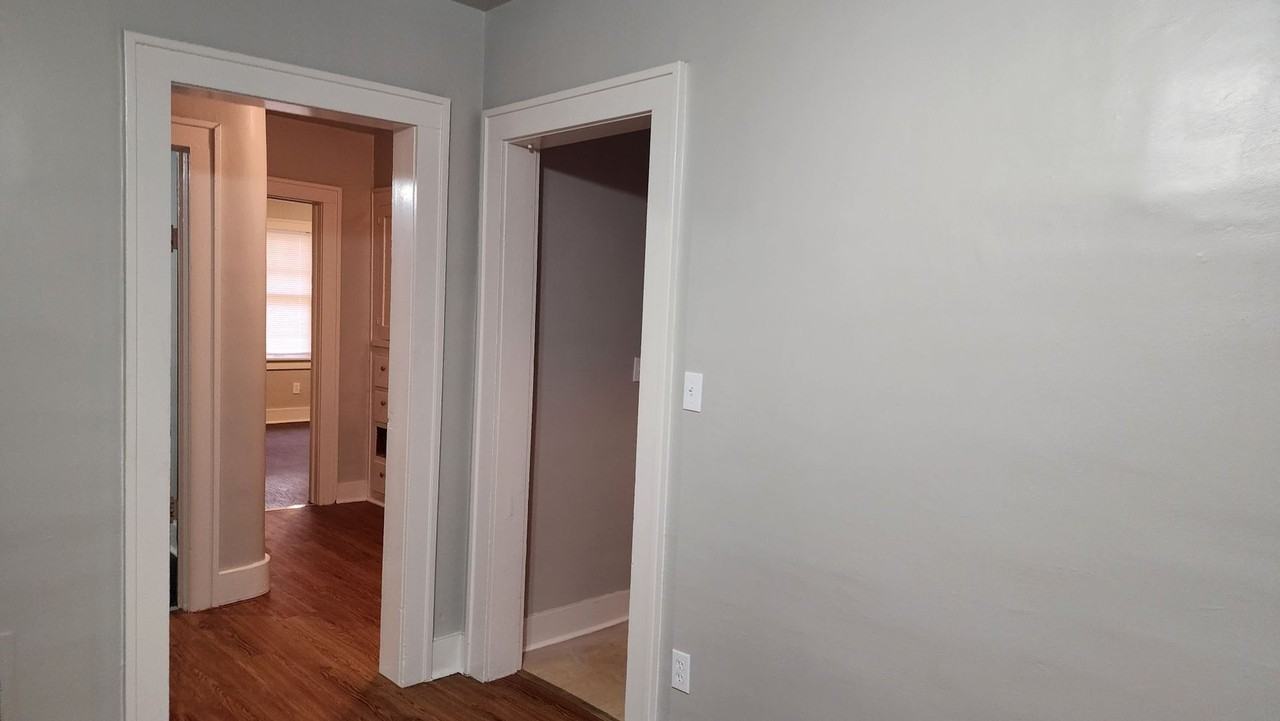 1825 Nw 28th St - Photo 5 of 25