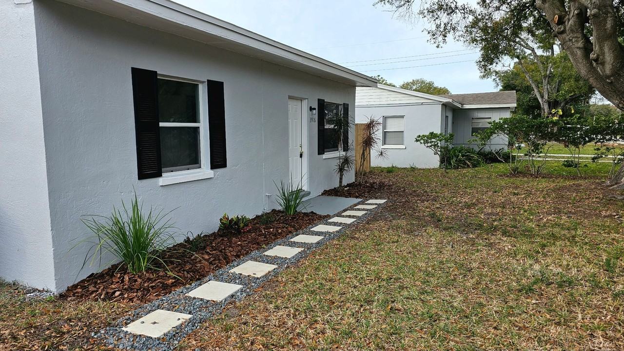 3916 W La Salle St - Photo 3 of 22