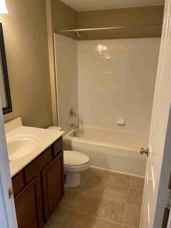 9877 Hyde Glen Ct - Photo 3 of 12