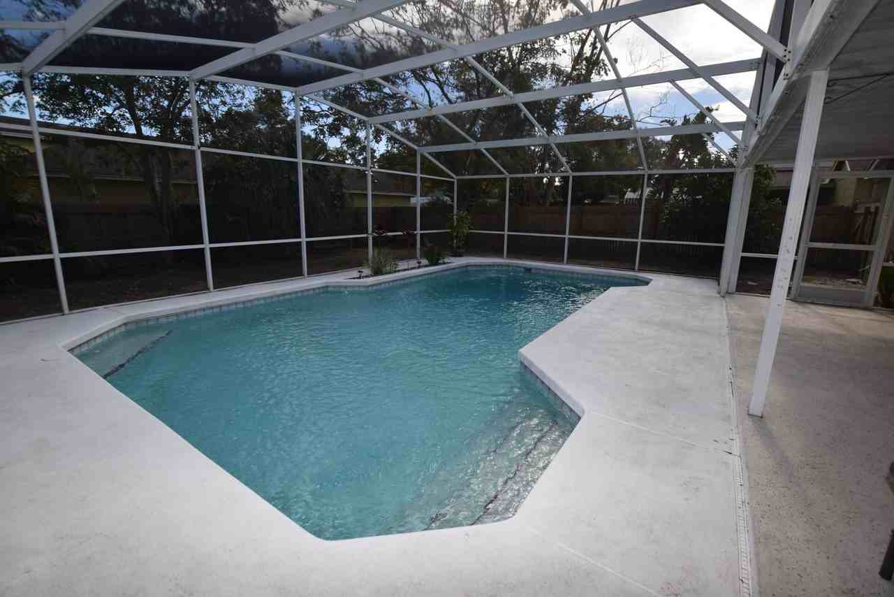 6952 Knightswood Dr - Photo 3 of 24