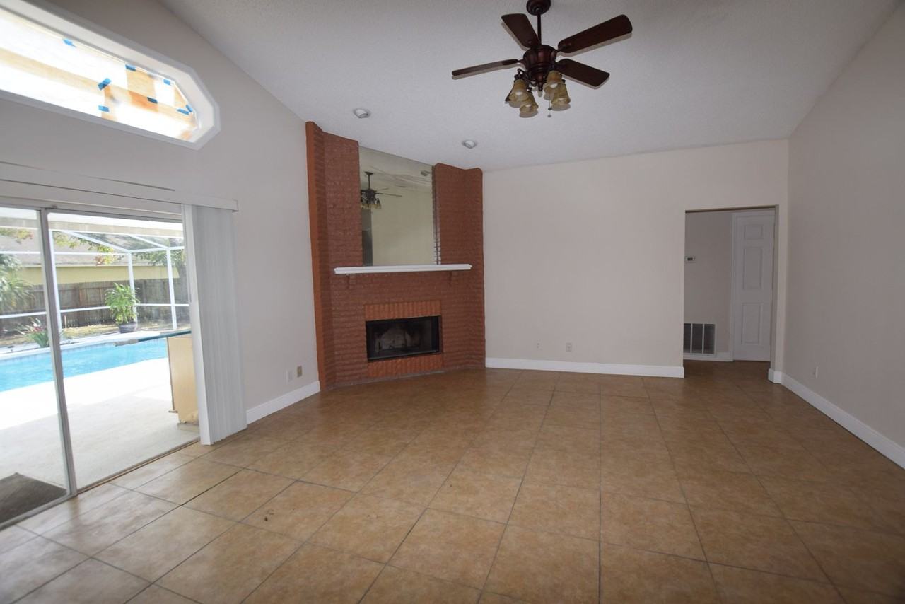 6952 Knightswood Dr - Photo 6 of 24