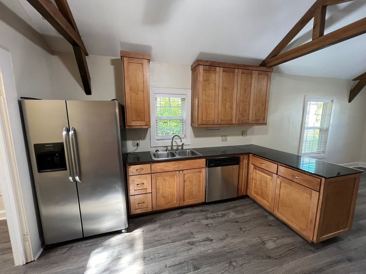 2405 W 10th St - Photo 2 of 13