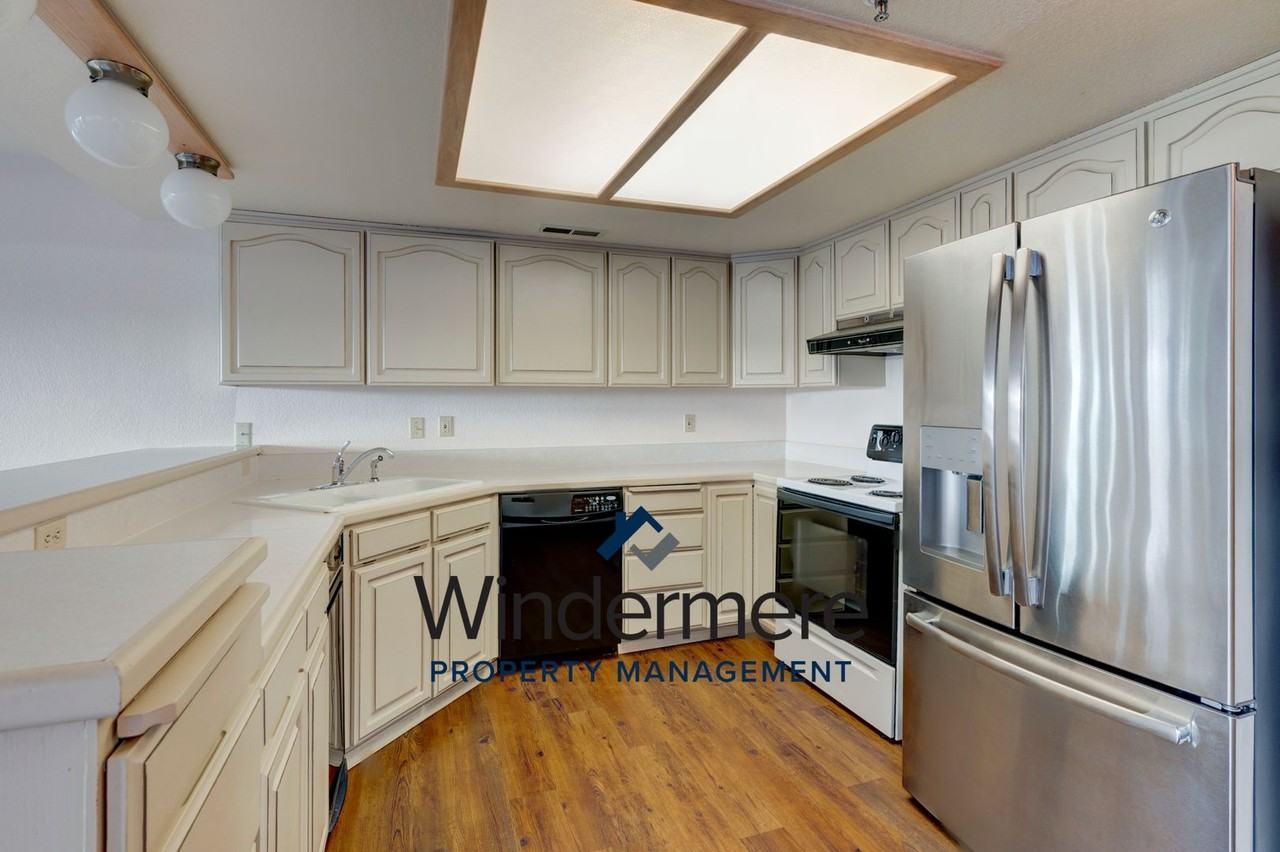 651 Se Bayshore Dr #C101 - Photo 4 of 28