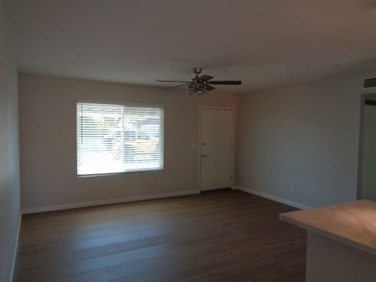 1846 W Portobello Ave - Photo 2 of 14