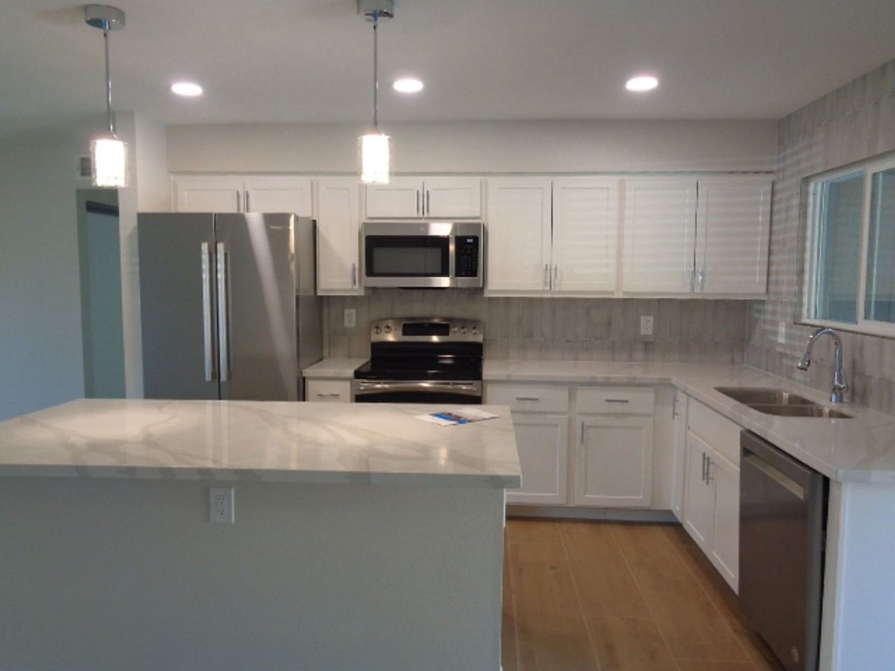 1846 W Portobello Ave - Photo 7 of 14