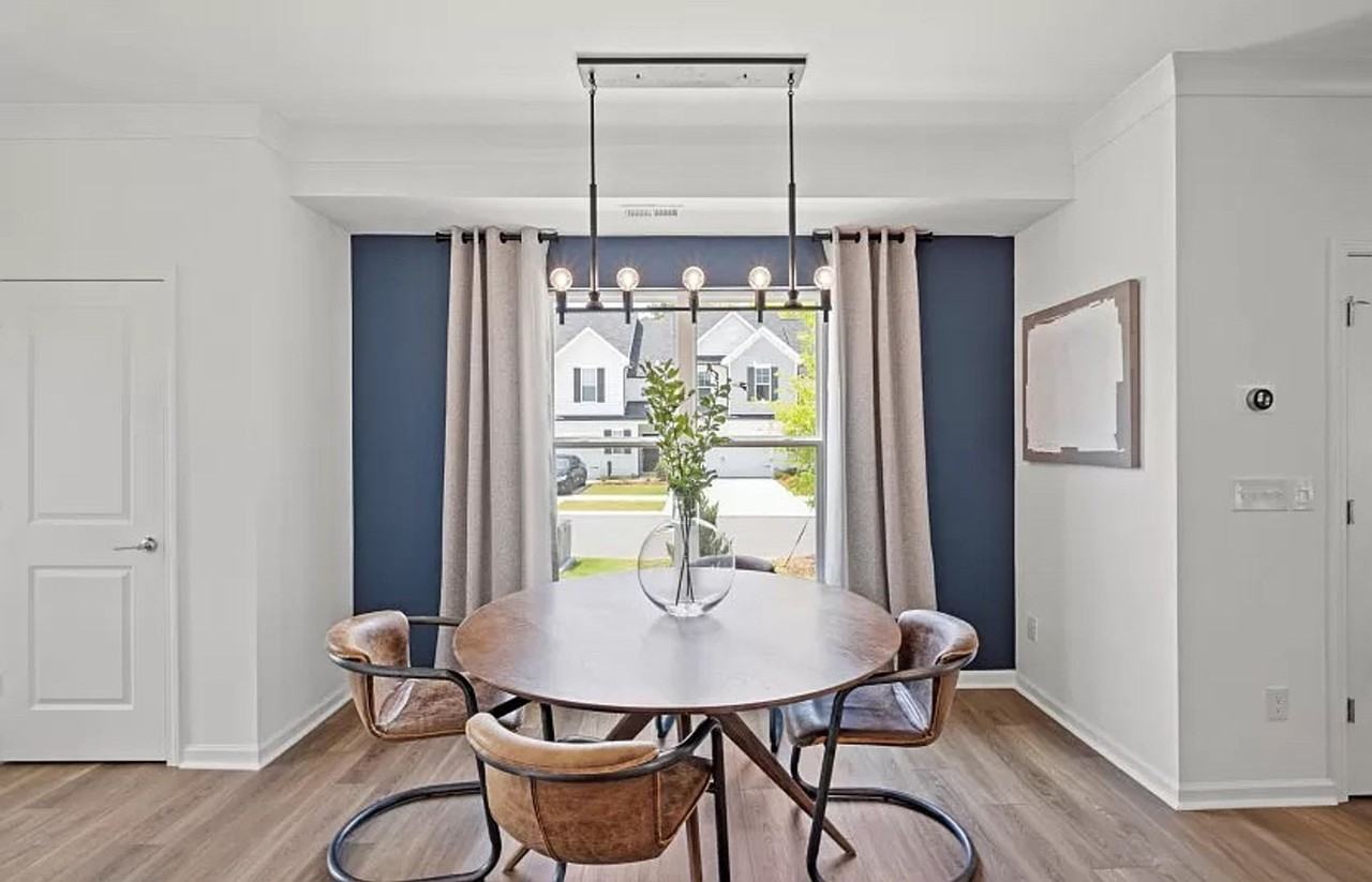 16135 Leading St - Photo 4 of 19