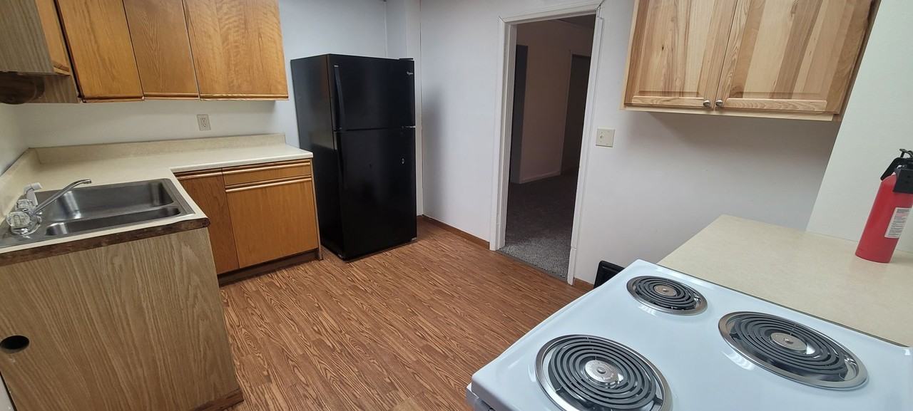 517 Wood Ave Se - Photo 4 of 8