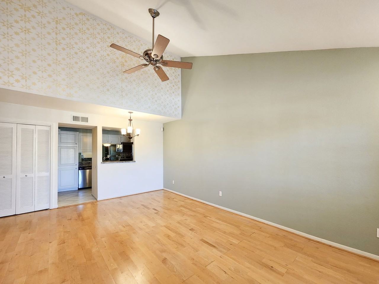 1860 White Oak Dr #236 - Photo 7 of 23