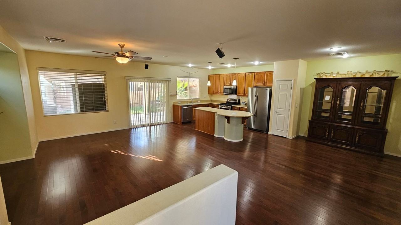 9267 Grassy Weep Court - Photo 5 of 22