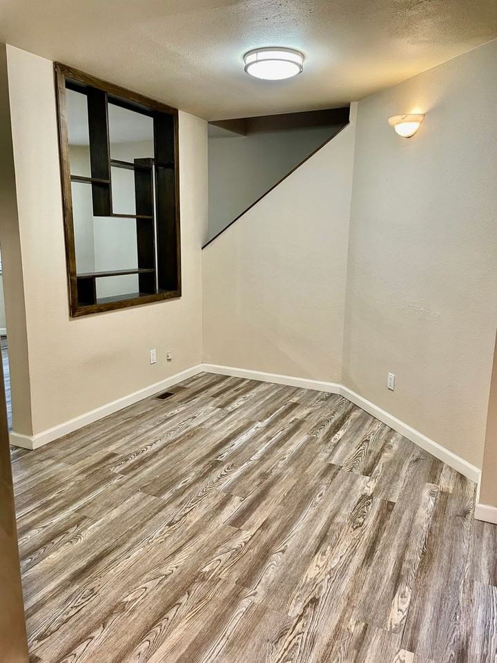 877 San Jose Ave - Photo 3 of 18