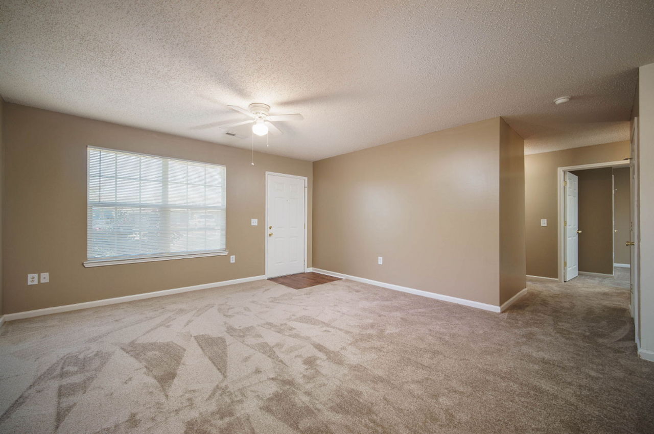 17962 Arrowhead Drive - Photo 6 of 25