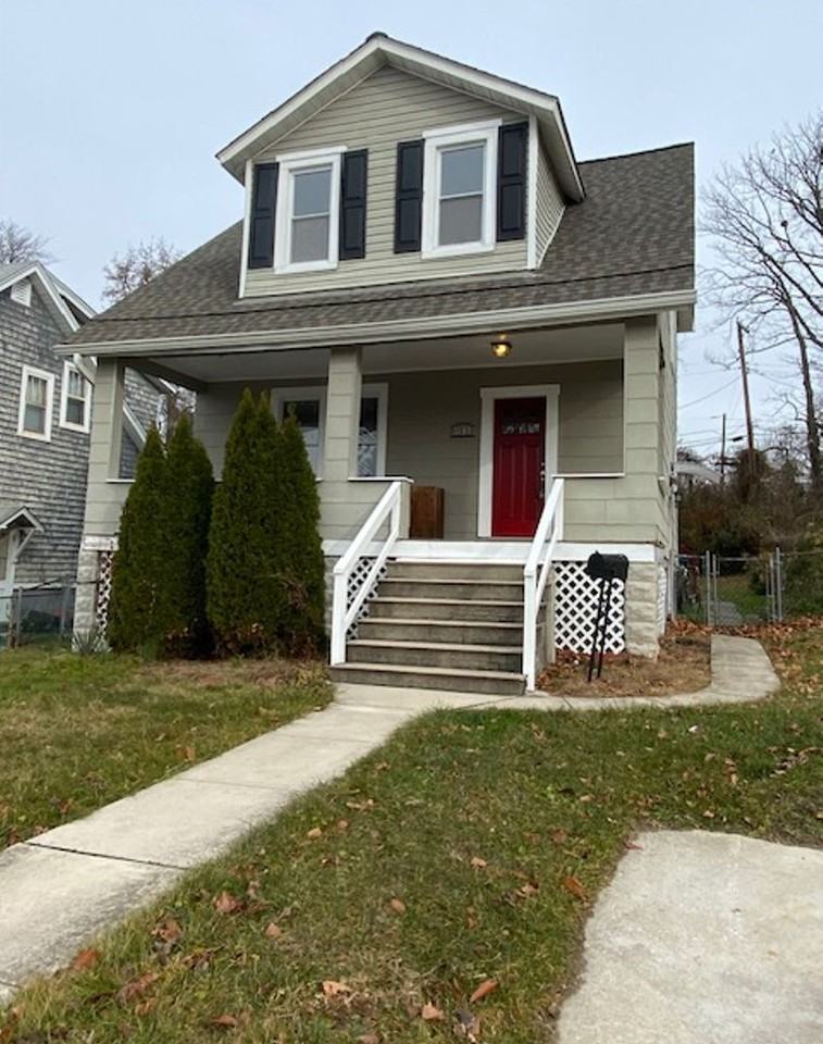 3108 Glendale Ave - Photo 2 of 29