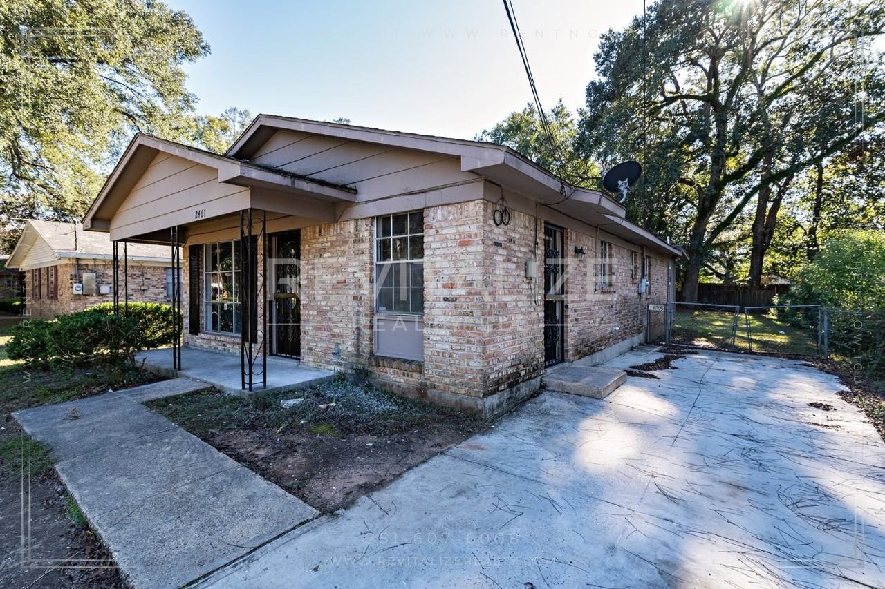 2461 Osage St - Photo 3 of 34