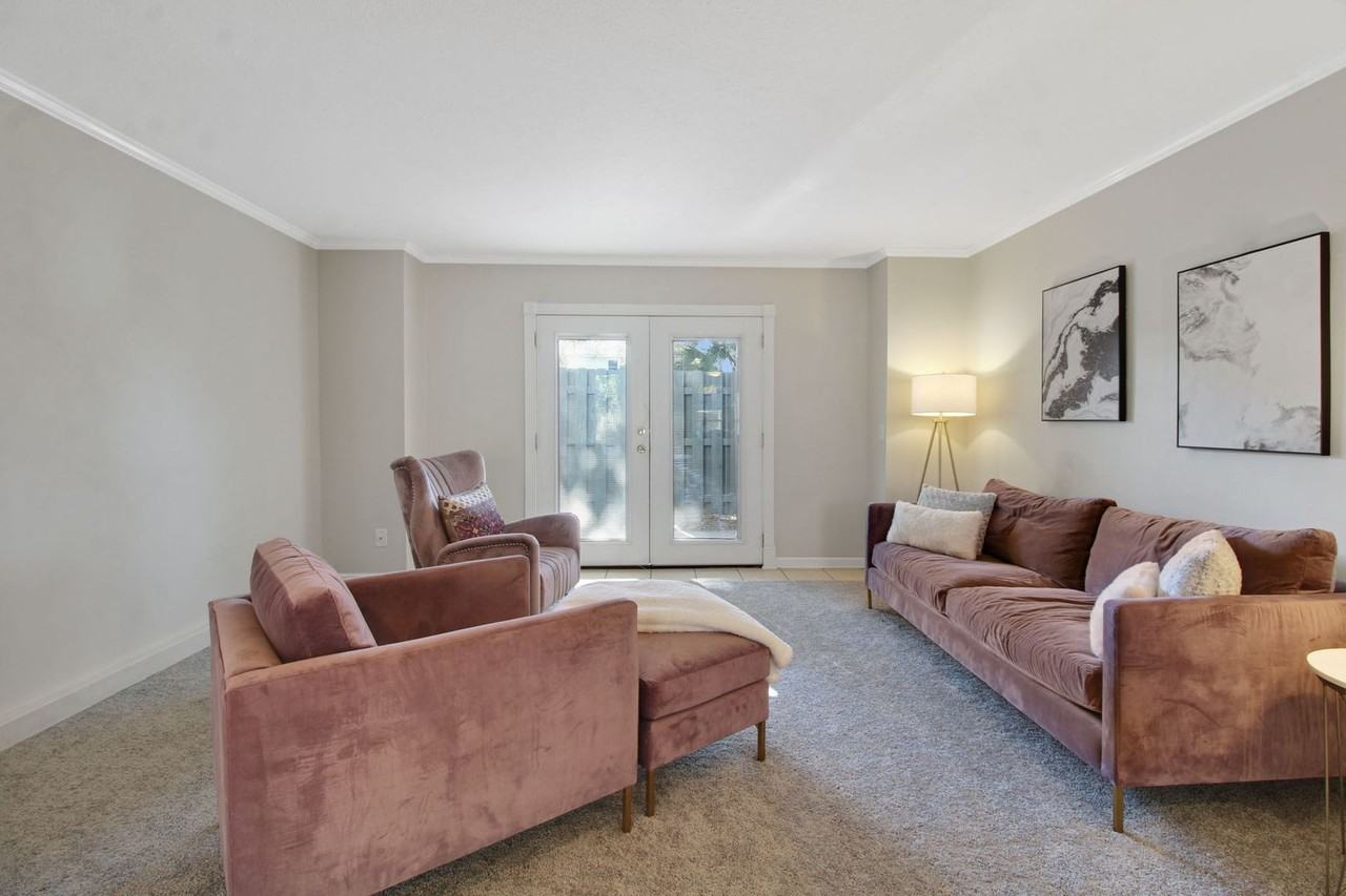 52 Knollwood Cir - Photo 6 of 20