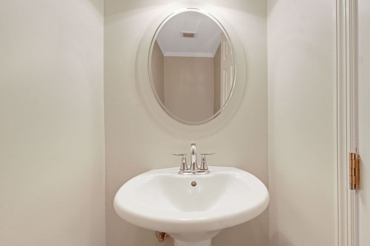 52 Knollwood Cir - Photo 7 of 20