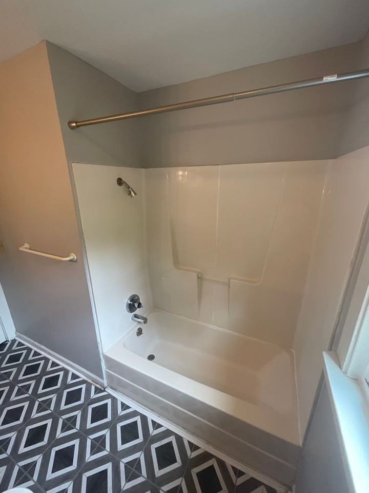 1217 N College Ave - Photo 6 of 23