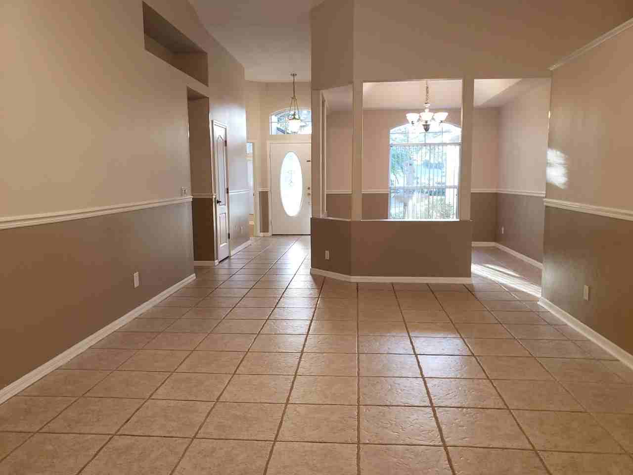 1612 Sweetwater West Cir - Photo 5 of 41