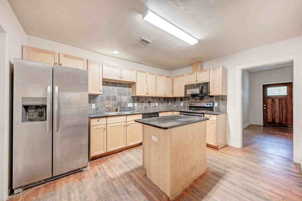 3106 King St - Photo 3 of 8