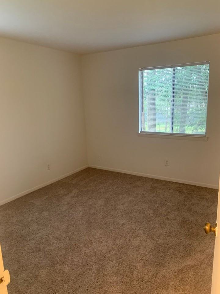 301 Orchard Trace Ln #4 - Photo 7 of 13