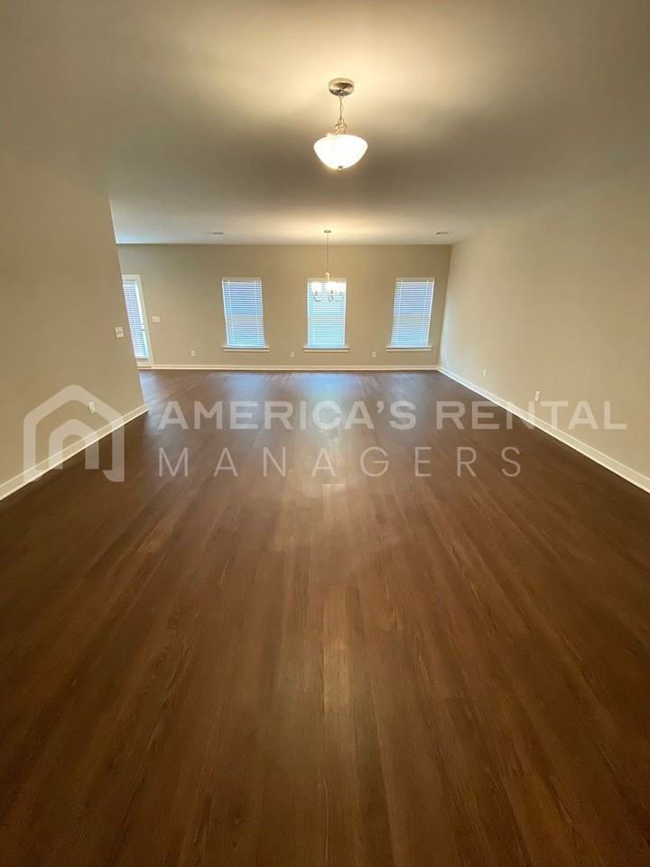 15567 Crimson Ridge Cir - Photo 3 of 14