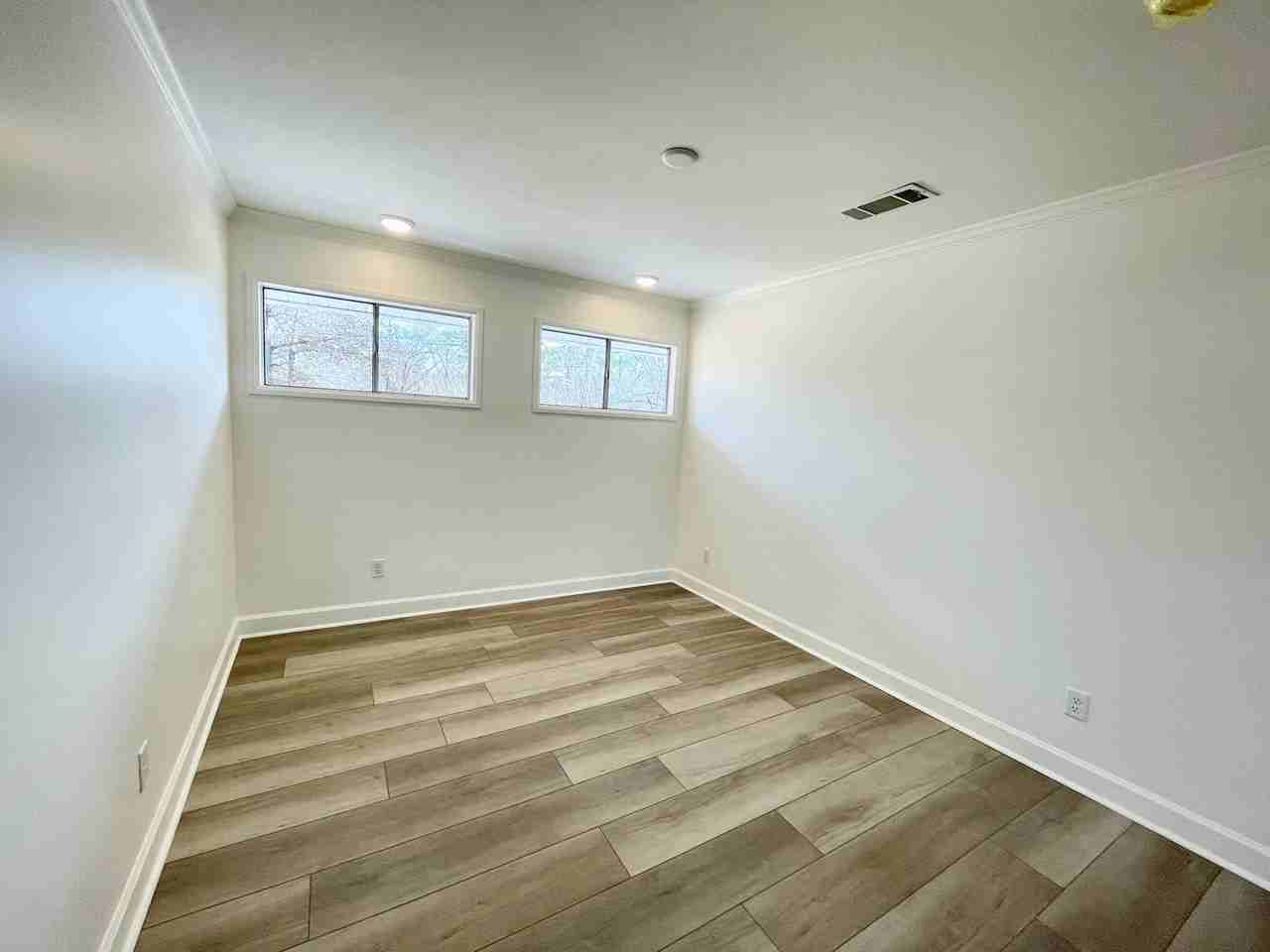 1602 27th Ave E - Photo 6 of 18