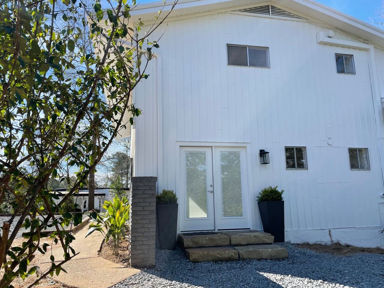 1602 27th Ave E - Photo 3 of 18