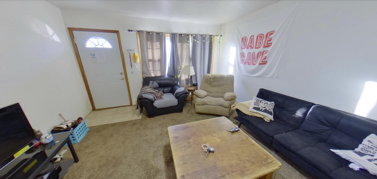 1532 Pipher Ln - Photo 4 of 13