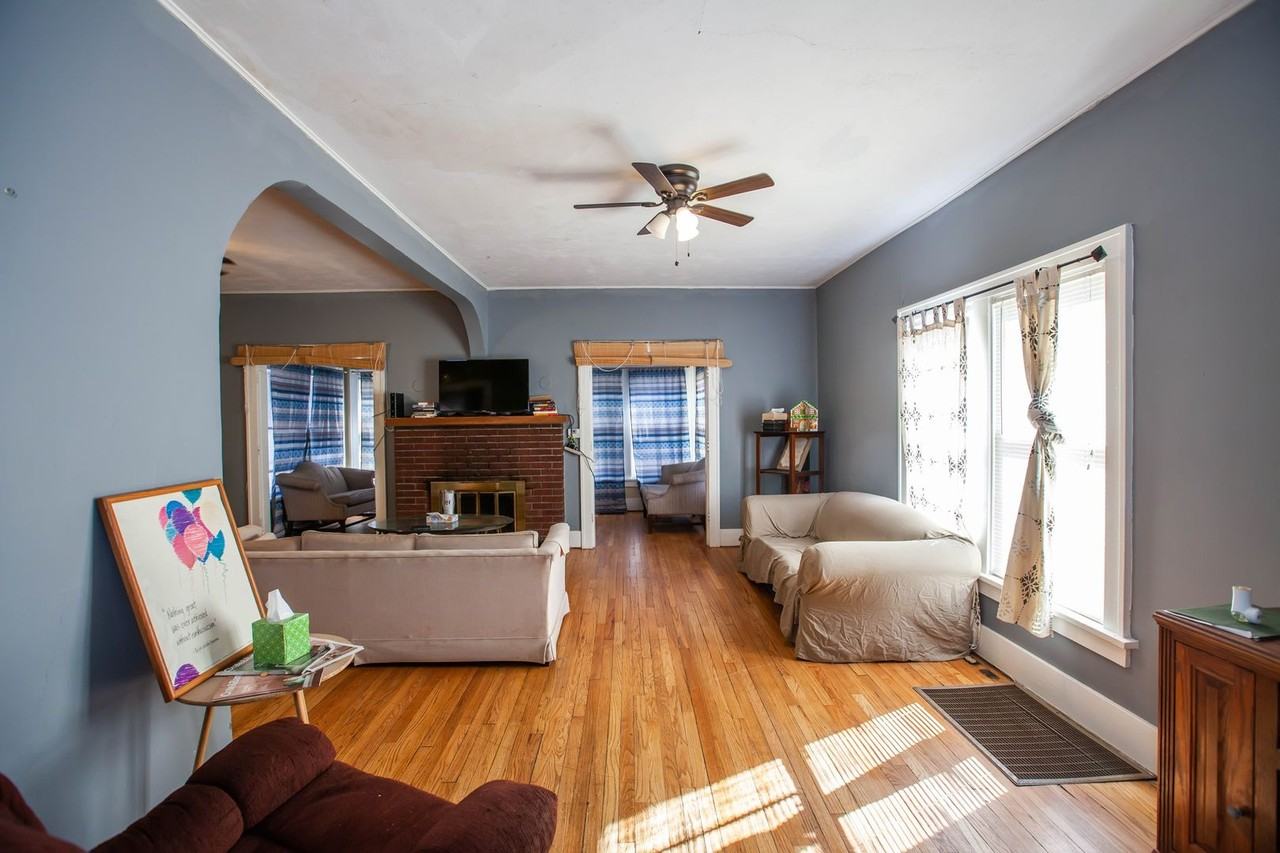 1716 Laramie St - Photo 3 of 18