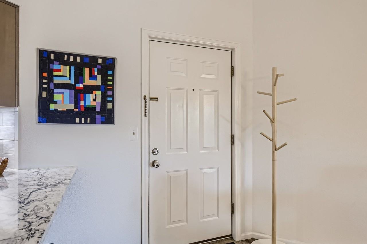 565 Manhattan Drive #202 - Photo 7 of 29