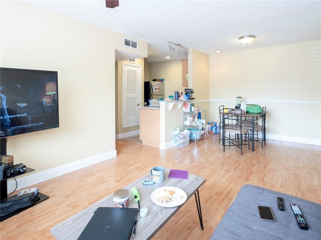 4306 4306 Avenue A - 4306 Avenue A #102 - Photo 3 of 12