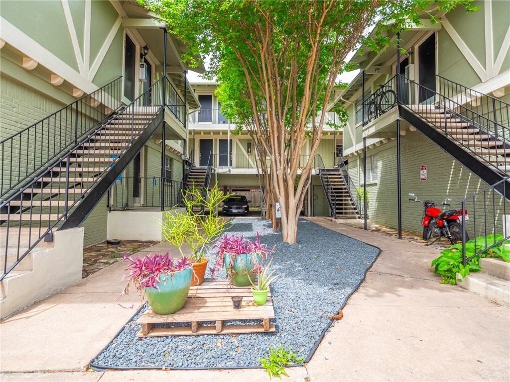 4306 4306 Avenue A - 4306 Avenue A #102 - Photo 3 of 12